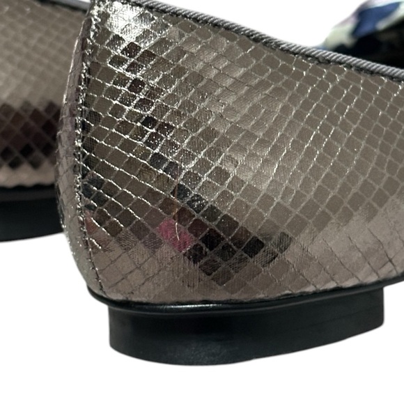 Libby Edelman Kendra Snake Print Pewter Peep Toe Bow Flats Women’s 8.5 Slip On - Picture 6 of 10